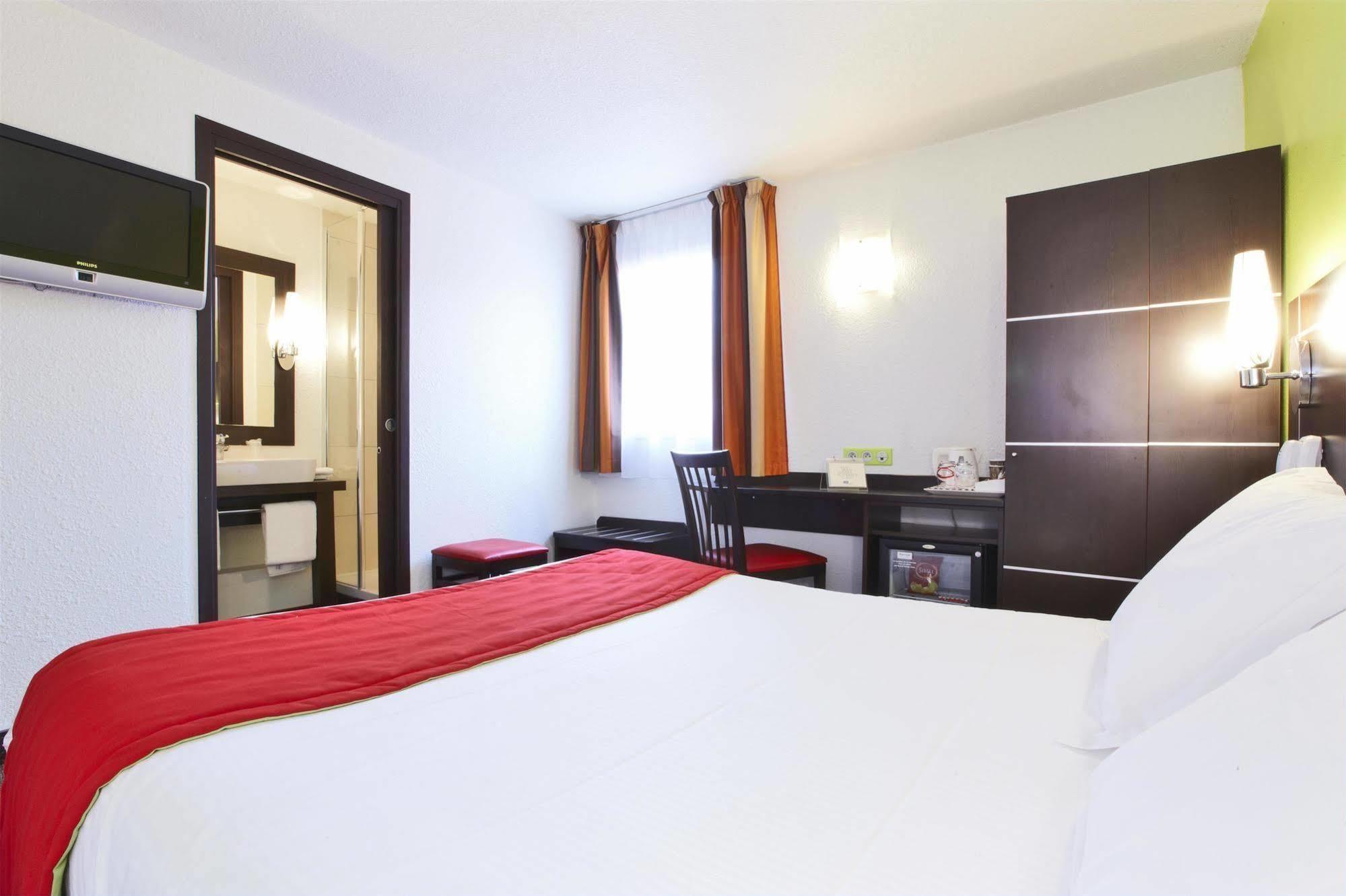เอนโซ โฮเทล แร็งส์ แต็งเกอ บาย กีริยาด ไดเร็ค Hotel แตงเกอซ์ ภายนอก รูปภาพ